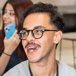 Pessoa 25