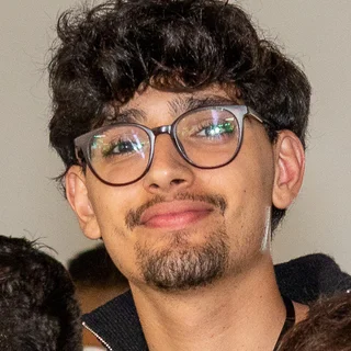Pessoa 48